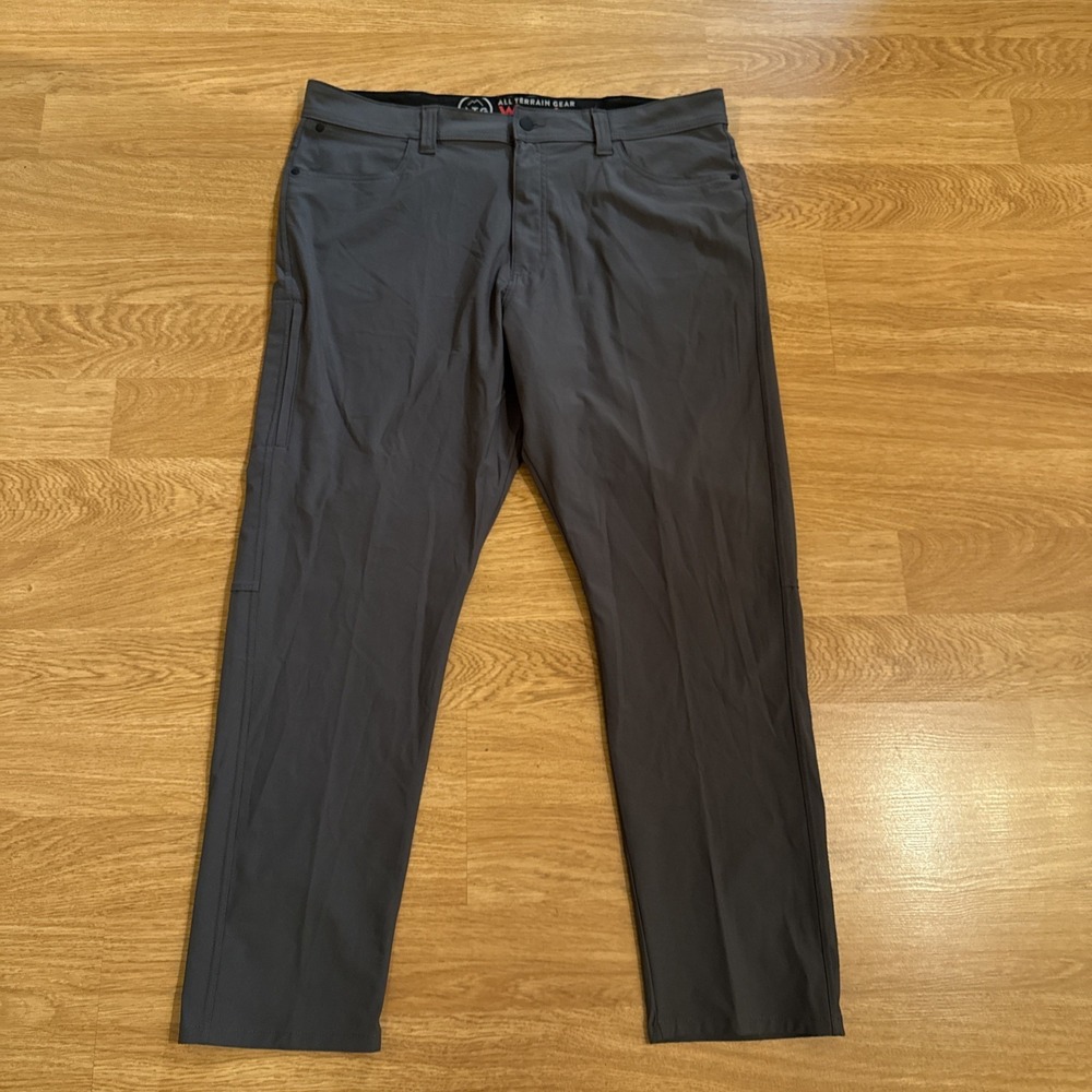 Wrangler ATG All‎ Terrain Gear Pants Men's 40x30 Gray Outdoor Hiking Chino Pants